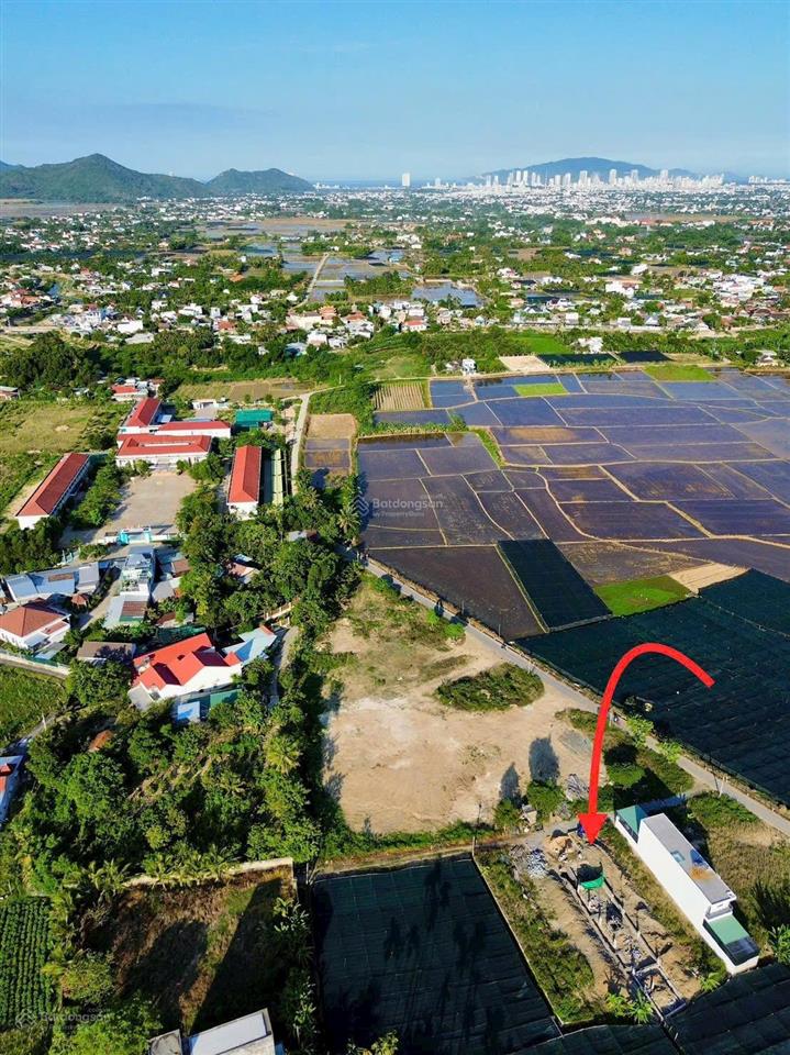 Lô đất giá tốt sát biển nha trang chỉ 7km phù hợp an cư xây nhà 135,6m²