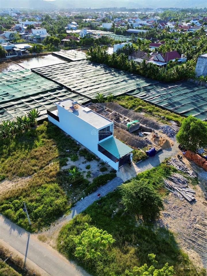 Lô đất giá tốt sát biển nha trang chỉ 7km phù hợp an cư xây nhà 135,6m²
