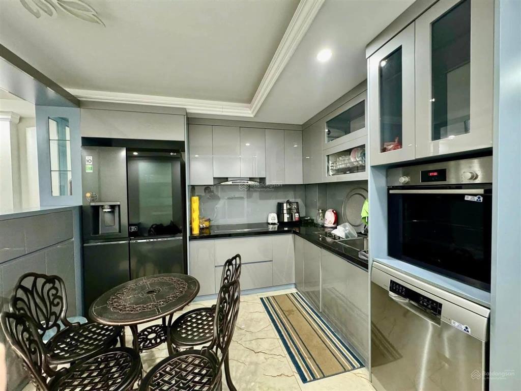 Đẹp, kinh doanh nguyễn khuyến văn quán 45m2,gara ô tô 5 tầng đẹp chỉ nhỉnh 13 tỷ.công 0931 706 ***