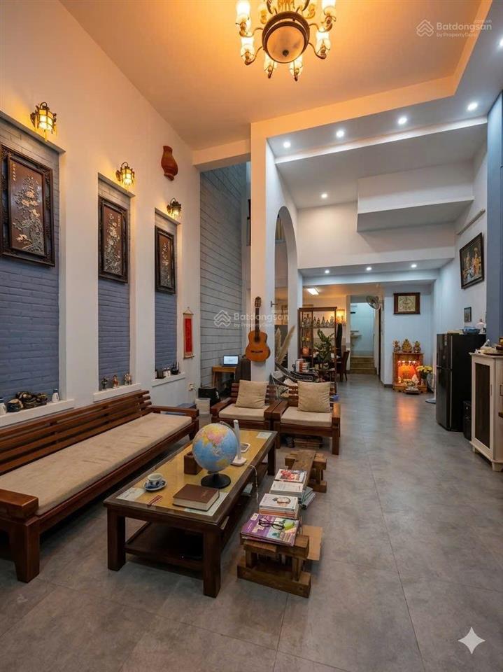 Chủ đi mỹ cần bán gấp nhà 3 tầng đường nguyễn lộ trạchđối diện toà masteri