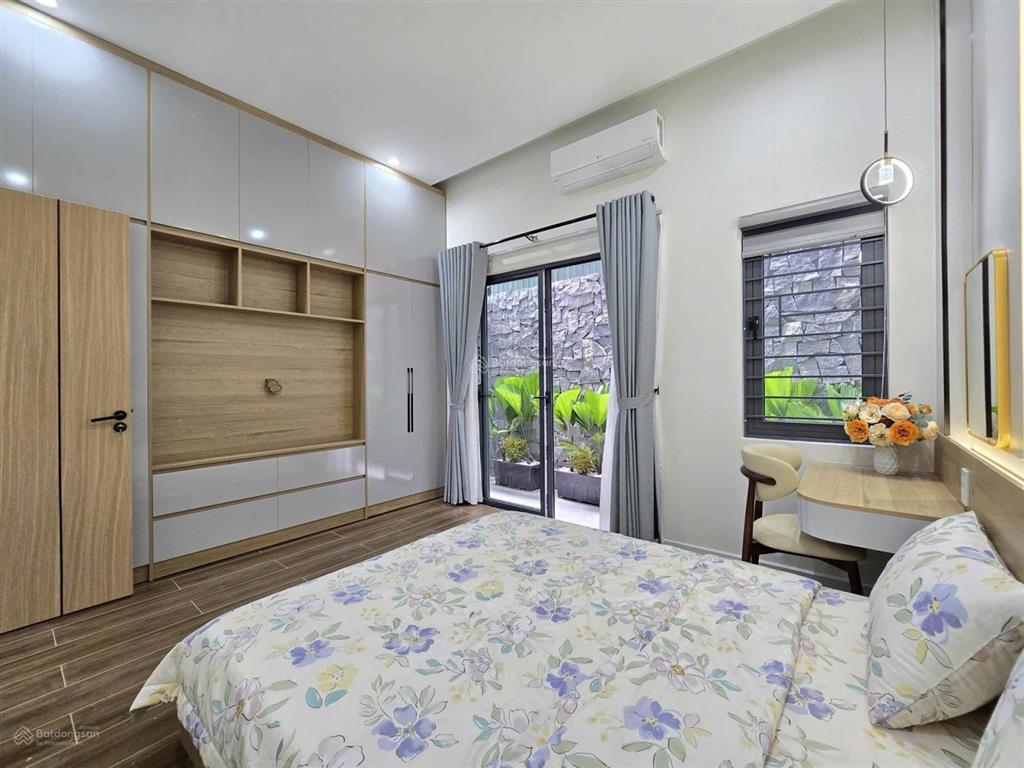 Nhà 3 tầng full nội thấtkiệt oto trường chinh
