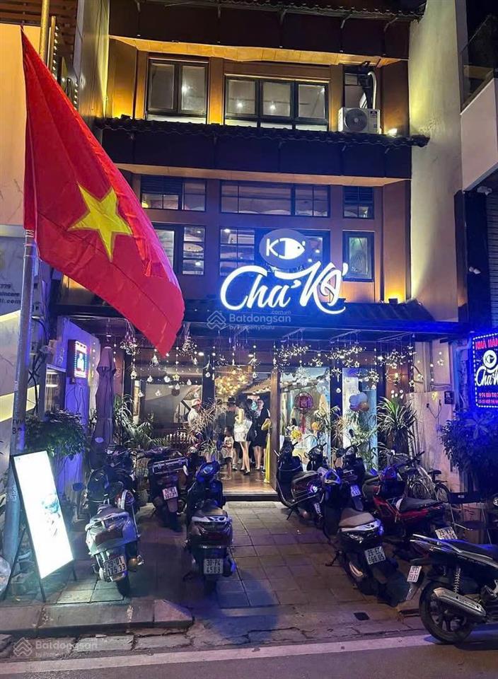 Cho thuê nhà mặt phố bùi thị xuân mt 6m thuê thẳng diện tích  148m2 x 4 tầng 130tr/tháng
