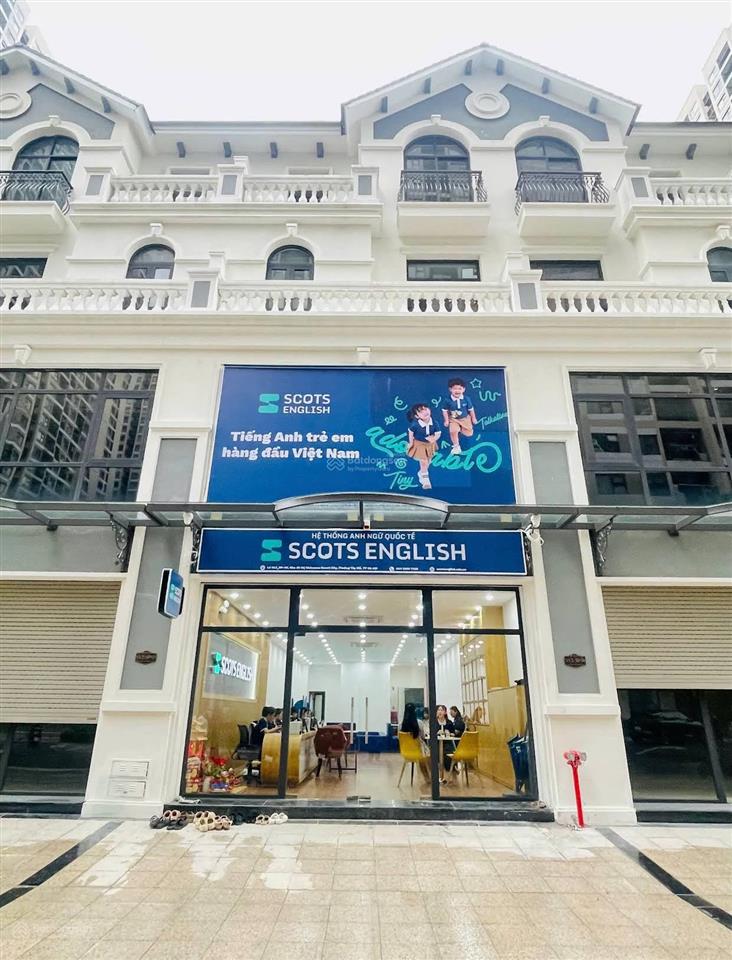 Cho thuê nhà mặt phố trần khát chân mt 8m có hầm & thang máy diện tích  150m2 x 5 tầng