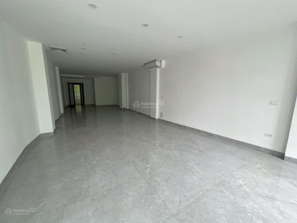 Cho thuê nhà mặt phố tây sơn sát thái hà kd mọi mô hình vị trí cực đẹp đoạn giáp nhiều tuyến pho