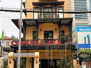 Sang nhượng quán cafe mặt phố lạc long quân lô góc 2 mặt thoáng tuyến phố kết nối hồ tây
