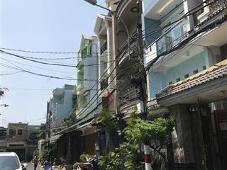 Hàng hiếm tại phạm văn bạch, 12,4 tỷ, 110m2, 3 tầng 6pn, 5wc, đường trước nhà 10m thông