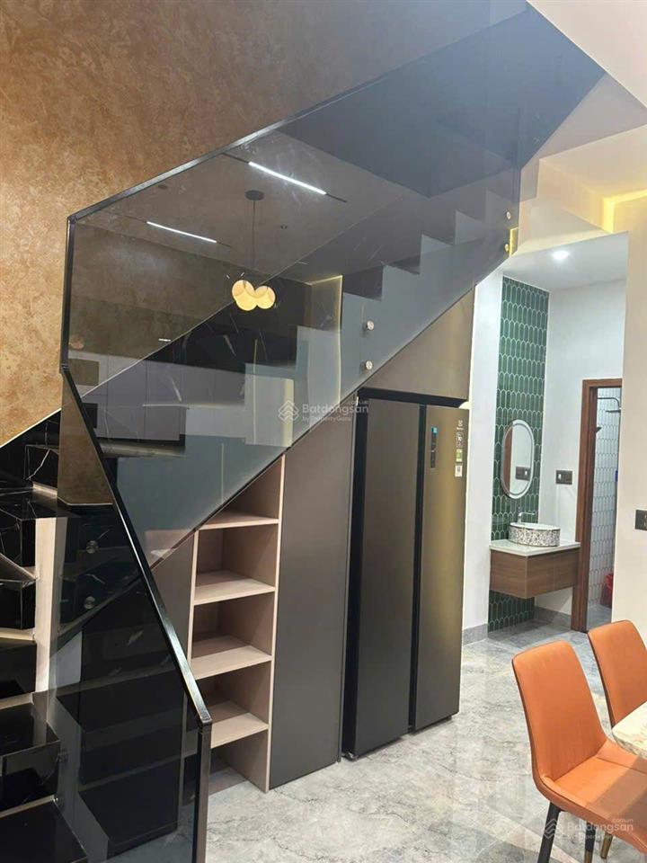 Bán nhà mặt tiền ngang 5 dài 16m
