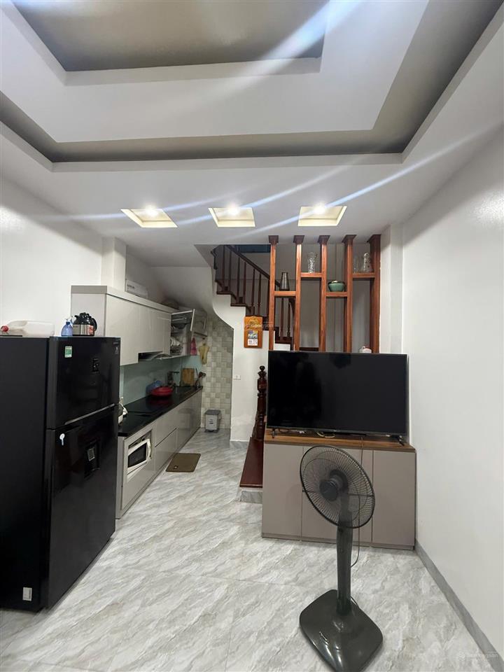 Bán nhà hiếm lô góc xuân la  68m, 5t, nhà đẹp kinh doanh  chào dưới 15 tỷ