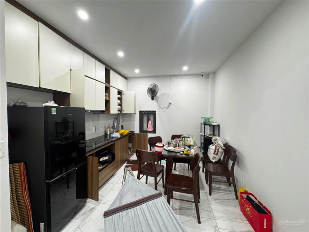 Hiếm, bán nhà 4 tầng sát ngay ngã tư xã phúc thịnh 6.2 tỷ  55m2 ô tô đỗ cửa
