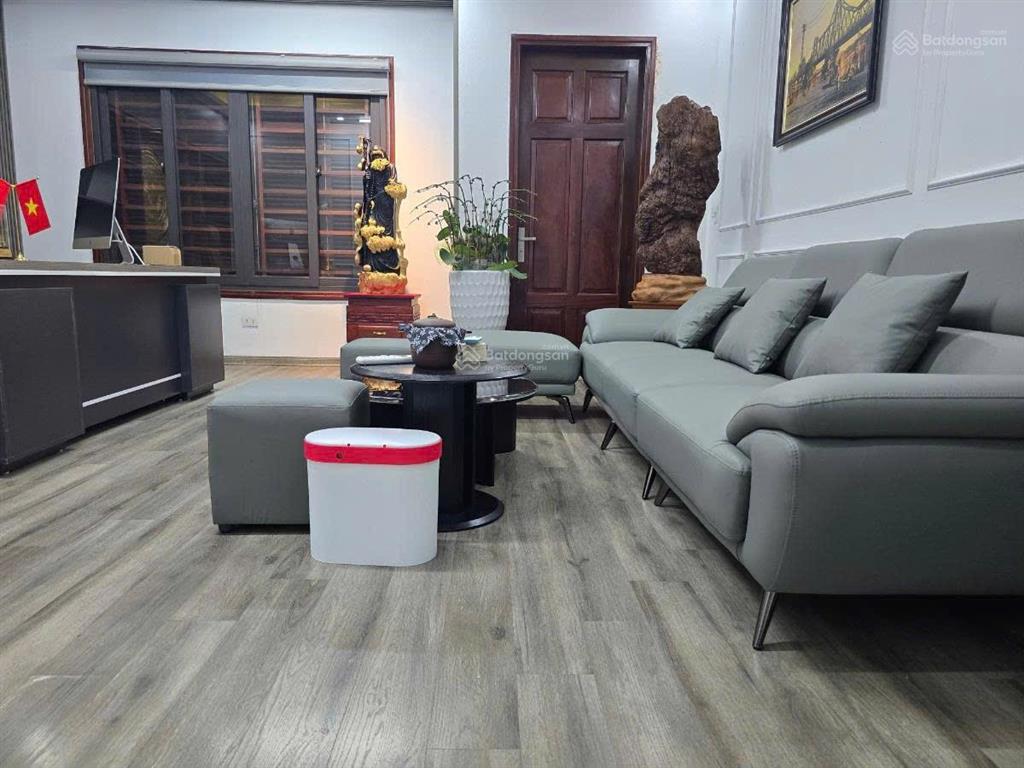 Lk 90 nguyễn tuân  thanh xuân 75m2, mặt tiền 5.5m. vị trí đẹp kd , thang máy ,giá nhỉnh 40 tỷ.