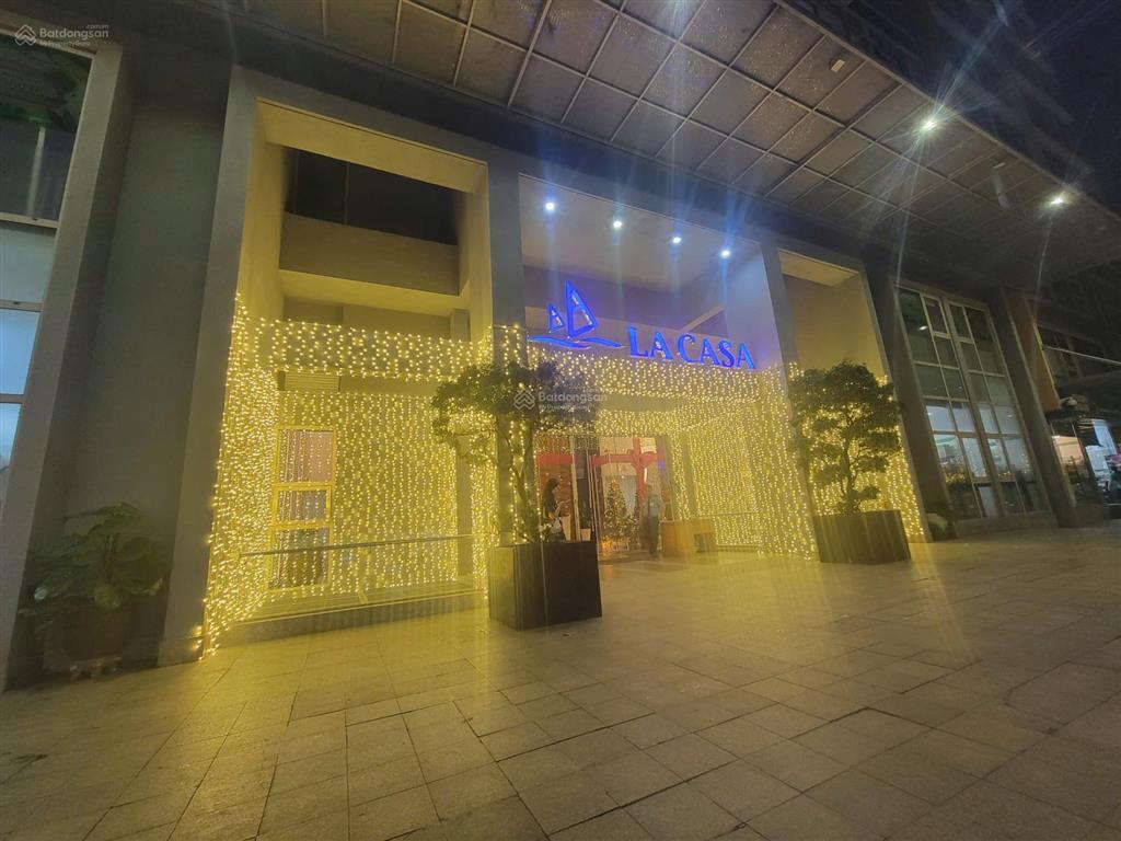 Chỉ 01 căn duy nhất tại la casa, 92m, giá chỉ 5.2 tỷ, 2pn, 2wc. sổ hồng, nh cho vay,  0902 747 ***