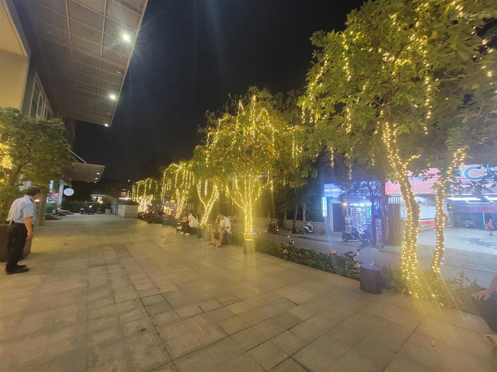 Chỉ 01 căn duy nhất tại la casa, 92m, giá chỉ 5.2 tỷ, 2pn, 2wc. sổ hồng, nh cho vay,  0902 747 ***