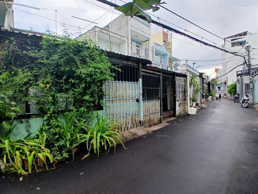 Bán nhà 4x23m, gần nguyễn văn quá, đường ô tô 6m thông, quận 12, chỉ 5,65 tỷ