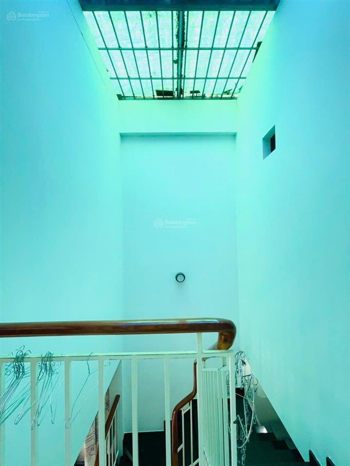 Bán nhà 3 tầng, song hành, hẻm ô tô 5m, 4x13m, quận 12, chỉ 5.5 tỷ