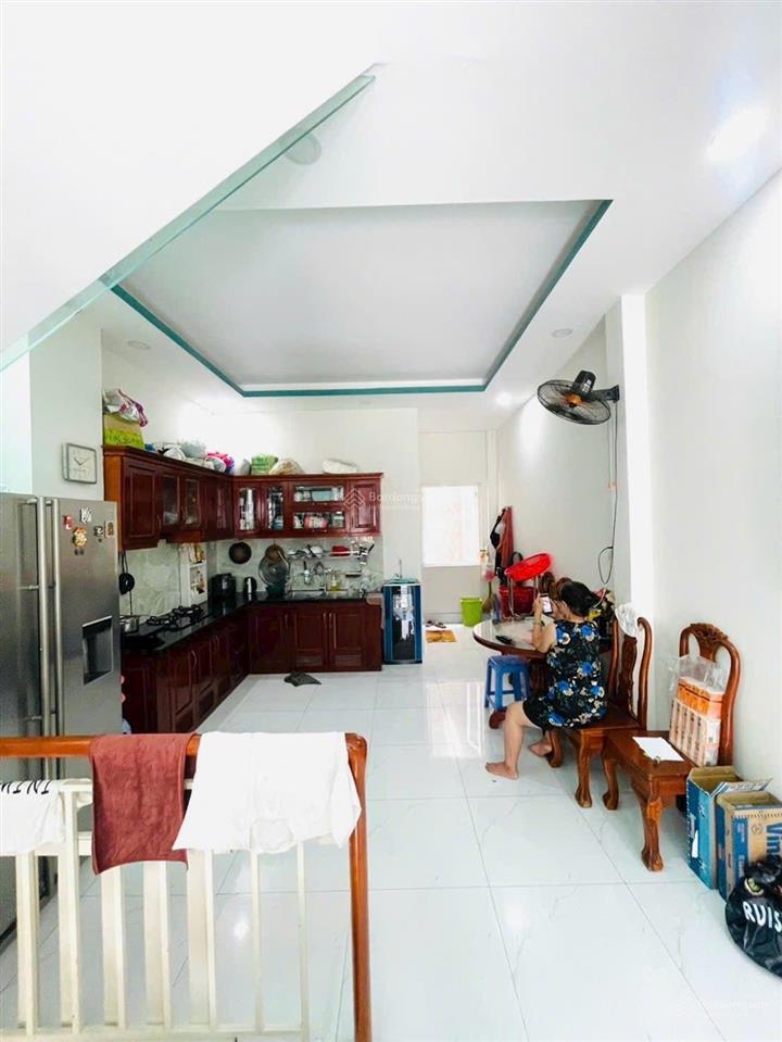 Bán nhà 3 tầng, song hành, hẻm ô tô 5m, 4x13m, quận 12, chỉ 5.5 tỷ