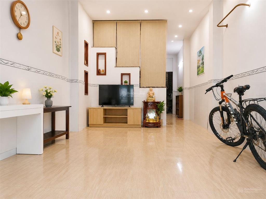 Bán nhà 2 tầng, trần thị trọng (cống lở), 4x13m, hẻm 4m, chỉ 5.5 tỷ, tân bình
