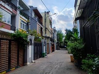Bán nhà 4x17m, hẻm 5m, gần chợ cây sộp, 4 tầng, chỉ 6.6 tỷ, quận 12