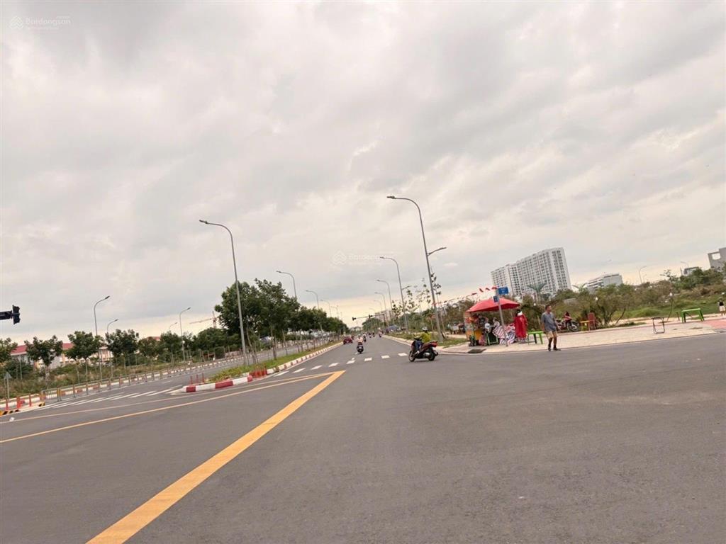 Bán nhà dương thị giang, 4,5x20m, 4 tầng, đường 12m, chỉ 12,9 tỷ, quận 12, p. tân thới nhất