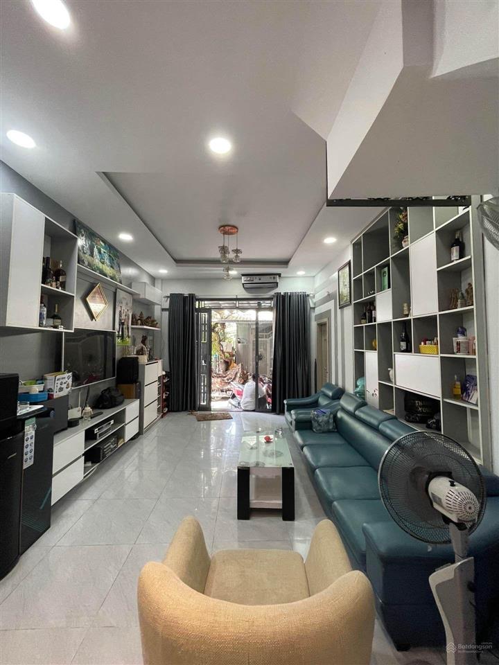 Bán nhà phan huy ích, 5.4x15m, 3 tầng, hẻm ô tô 6m, chỉ 5.7 tỷ, tân bình