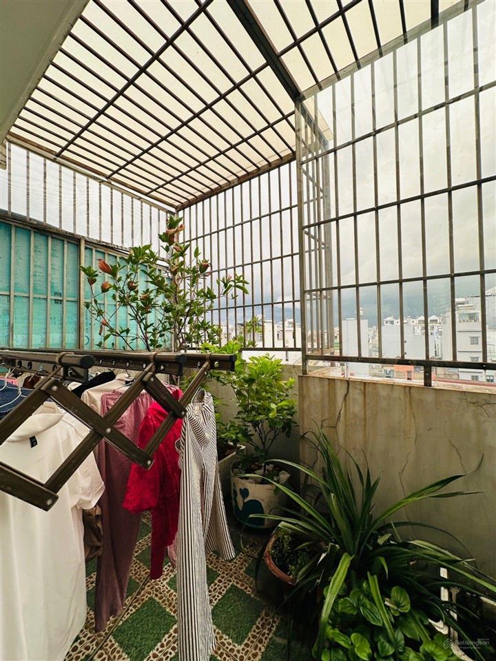 Bán nhà mt đường đht 17, 2 tầng, 3,7x21m, gần chợ cầu, chỉ 5,5 tỷ, quận 12