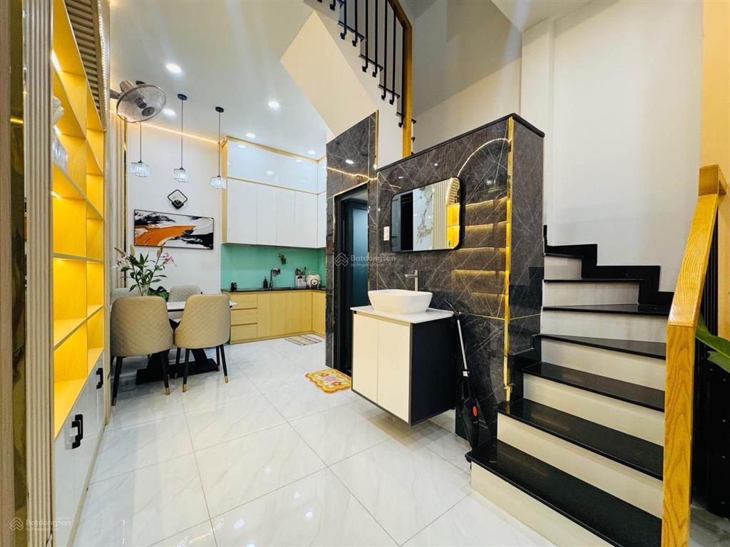 Nhà đẹp gò vấp, 4 tầng, căn góc full nội thất, quang trung, chỉ 6,6 tỷ, đường ô tô