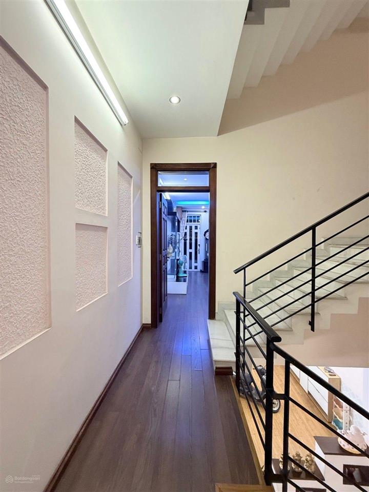 Bán nhà 4 tầng, 5x20m, gần cầu tham lương  trường chinh, đường 12m, giá 12.5 tỷ, quận 12