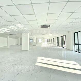 Tòa nhà mặt tiền ngay nguyễn văn trỗi  dtsd 3000m2