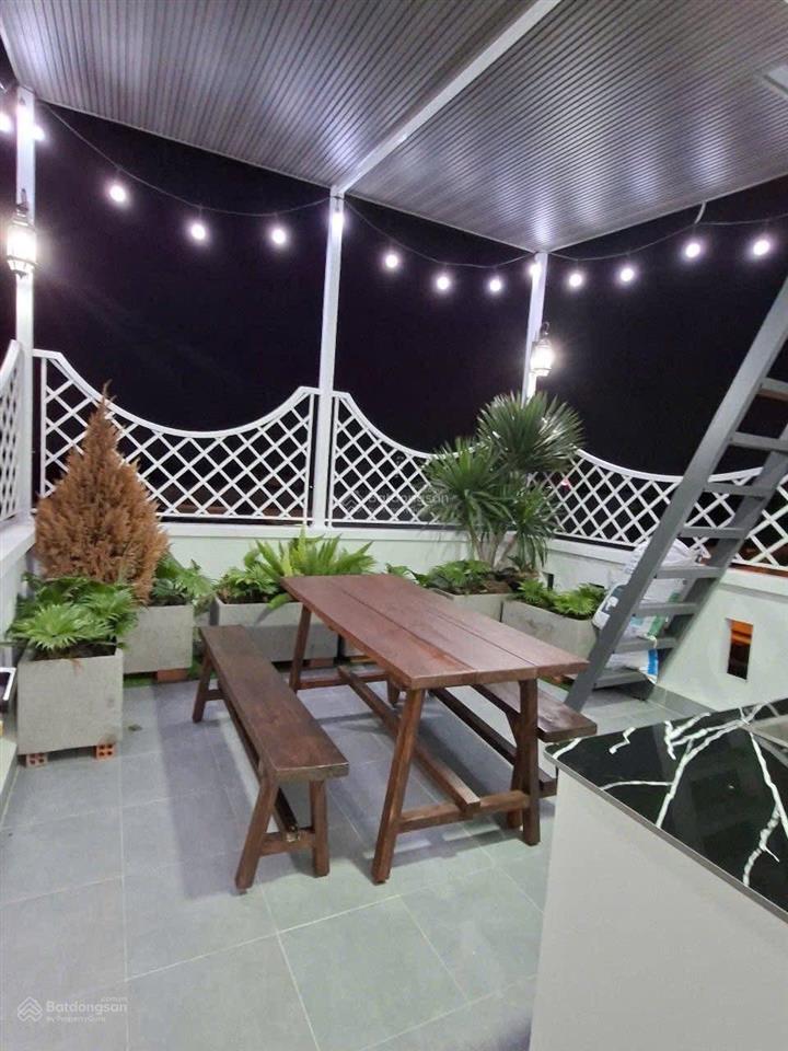 Siêu phẩm trên 3 tỷ. nhà hẻm xe hơi 9m gần trục ql13, dt= 52m2, 4pn, 5wc, đầy đủ sổ hồng,