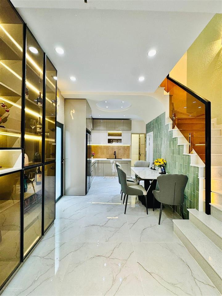 Dưới 3 tỷ /bán nhà khu đường hiệp bình 48m2, hẻm 5m, 3 tầng 3pn, nhà mới xây