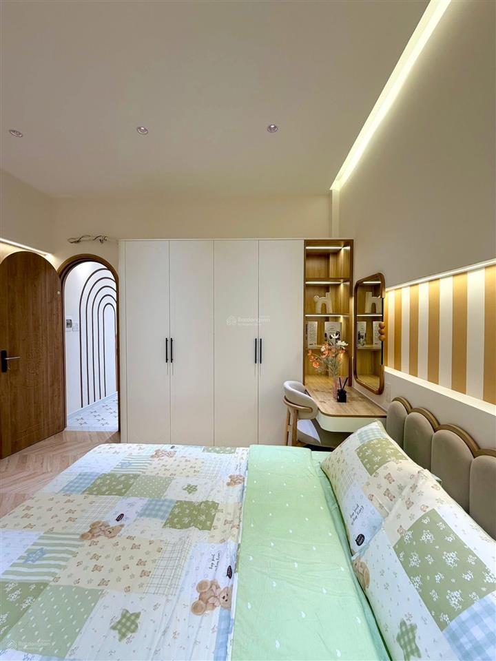 Siêu phẩm hxh 6m nguyễn thiện thuật, quận 3, 40m2, 2 tầng, 2pn