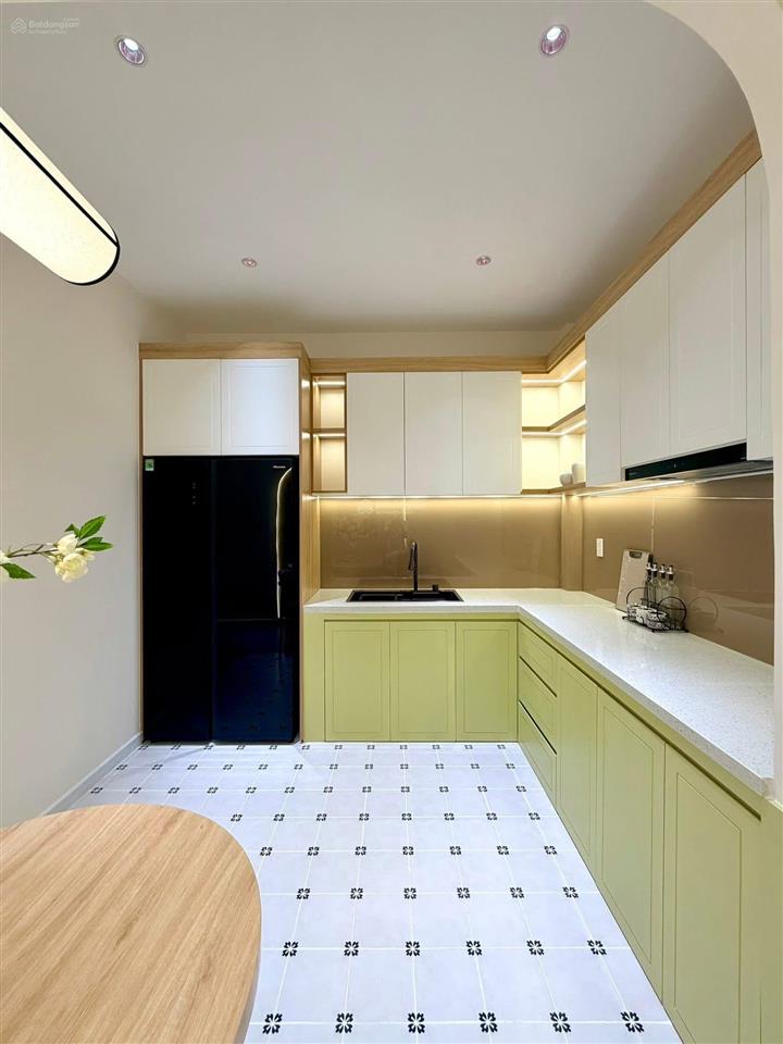 Siêu phẩm hxh 6m nguyễn thiện thuật, quận 3, 40m2, 2 tầng, 2pn