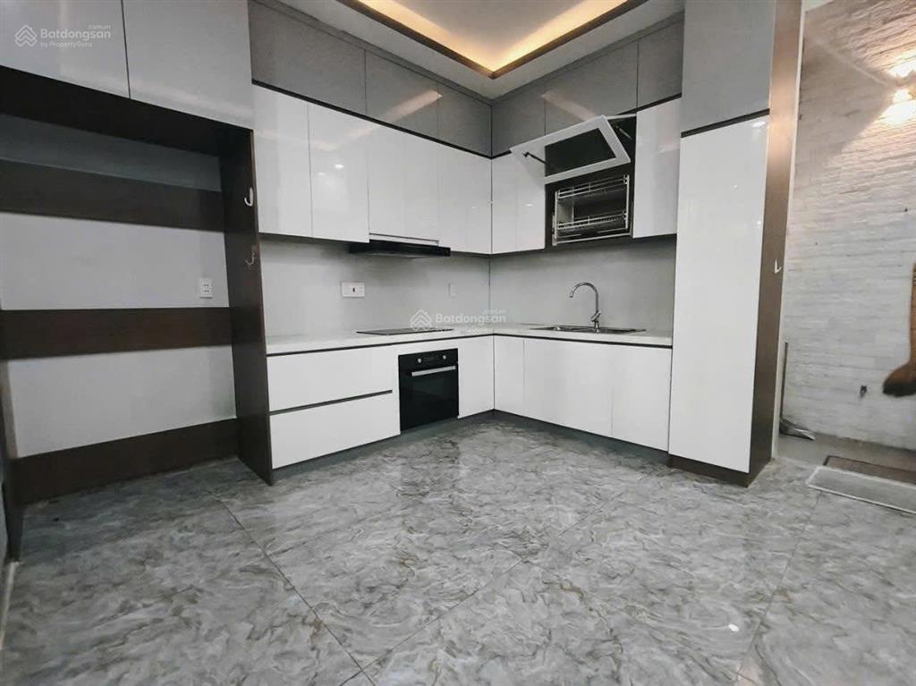 Bán nhà 4 tầng/ 4 tỷ/ 48m2/ 4 phòng ngủ/ 4 wc/ nhà cmt8, p. hòa hưng