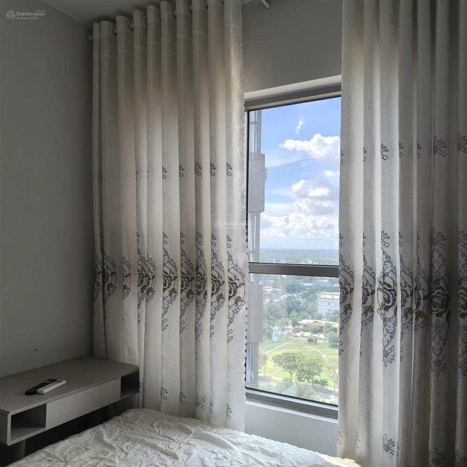 Cho thuê căn hộ full nội thất 3 phòng giá 12tr, ở ngay, view nội khu thoáng,  0938 364 ***