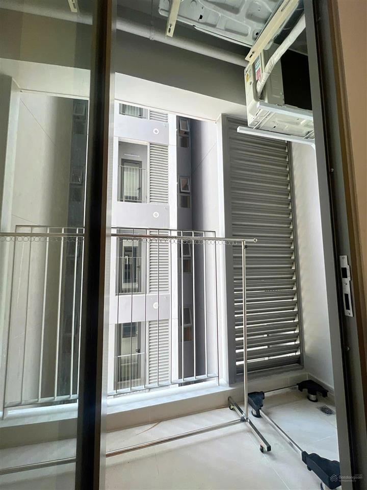Giá gấp! bán căn hộ 2pn2wc 69m2 có sổ ban công lớn, căn góc view nội khu, full nội thất giá 3,4 tỷ