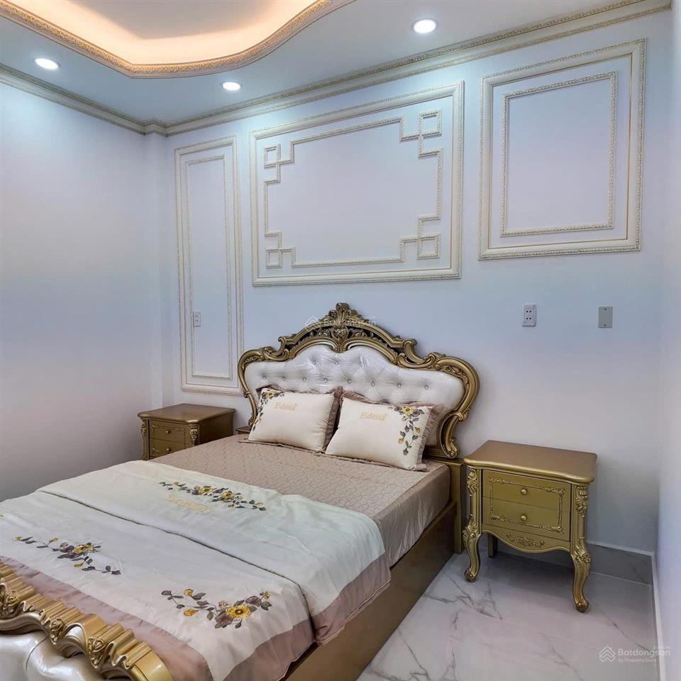 Nhà phố pearl riverside phú định quận 8