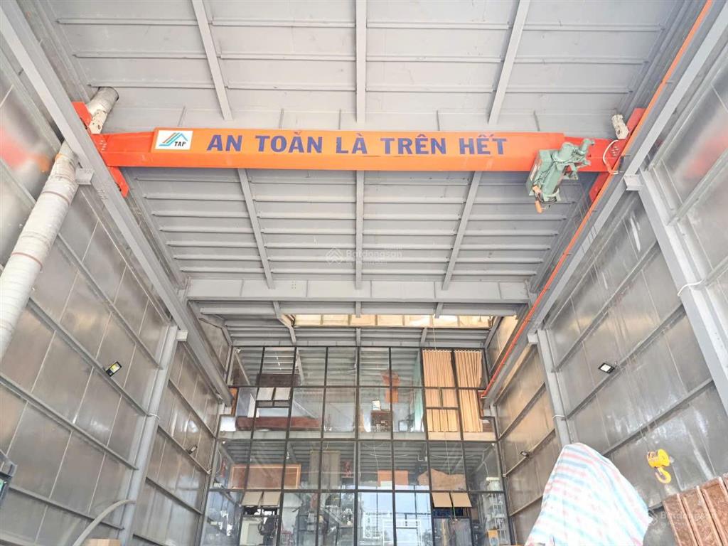 Mặt tiền đinh liệt  250m ngang 10m  full kho xưởng sẵn  cạnh bến xe trung tâm  chỉ 19 tỷ
