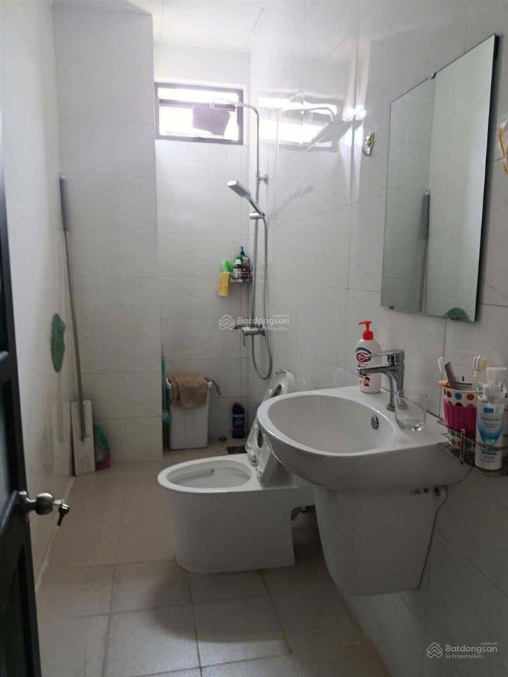 Mặt bằng kinh doanhmặt tiền thái phiênnhà 4 tầng có thang máytrung tâm đà nẵng hiếm có khó tìm.