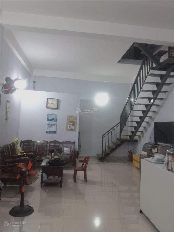 Mặt tiền hoàng hoa thám 112 mmua 1 được 2 nhà 3 tầngdòng tiền 17 triệu/ tháng giá chỉ 17 tỷ tl