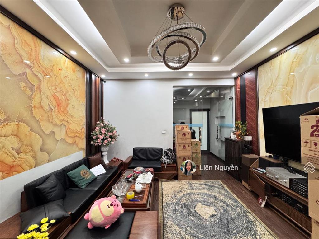 Bán nhà mặt phố phùng hưng, 55m2, 3 tầng, mặt tiền 3.5m, giá 32.5 tỉ, cho thuê 45 tr/tháng