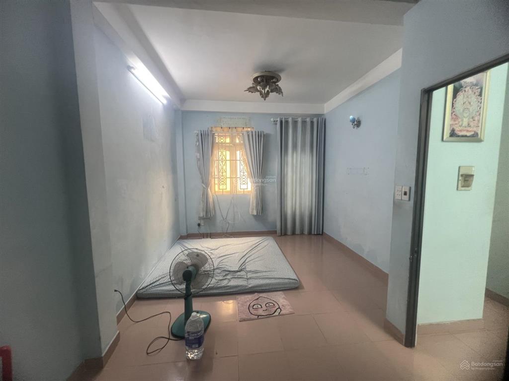 Cho thuê nguyên căn nhà huỳnh văn bánh, phú nhuận 9x9m, 4 tầng, 5pn giá 29 triệu/tháng