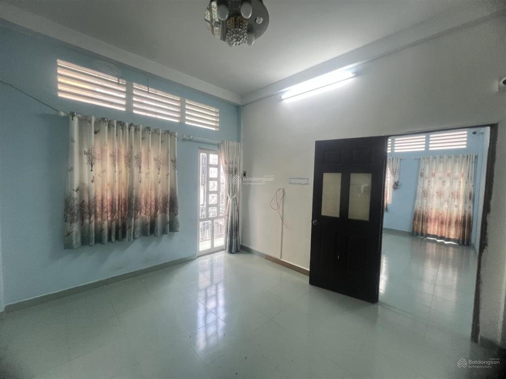 Cho thuê nguyên căn nhà huỳnh văn bánh, phú nhuận 9x9m, 4 tầng, 5pn giá 29 triệu/tháng