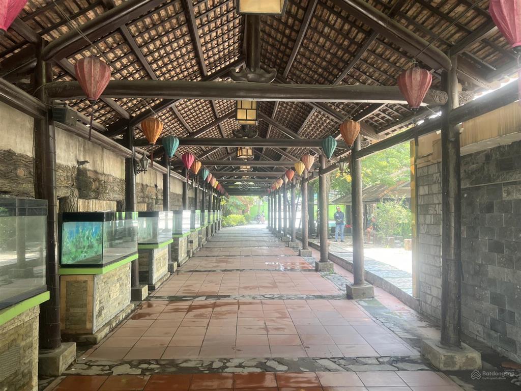 Cho thuê khách sạn, nhà hàng đại lộ bình dương, 7 tầng, 2 nhà hàng, 2700m2, giá 360 triệu/tháng