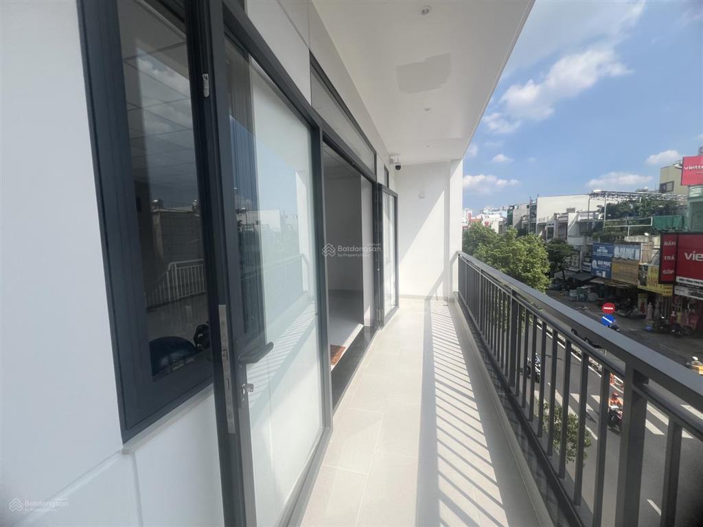 Mặt tiền 332a nguyễn sơn, tân phú, 8x13m, 3 tầng, giá 95 triệu/tháng, nhà mới trống suốt