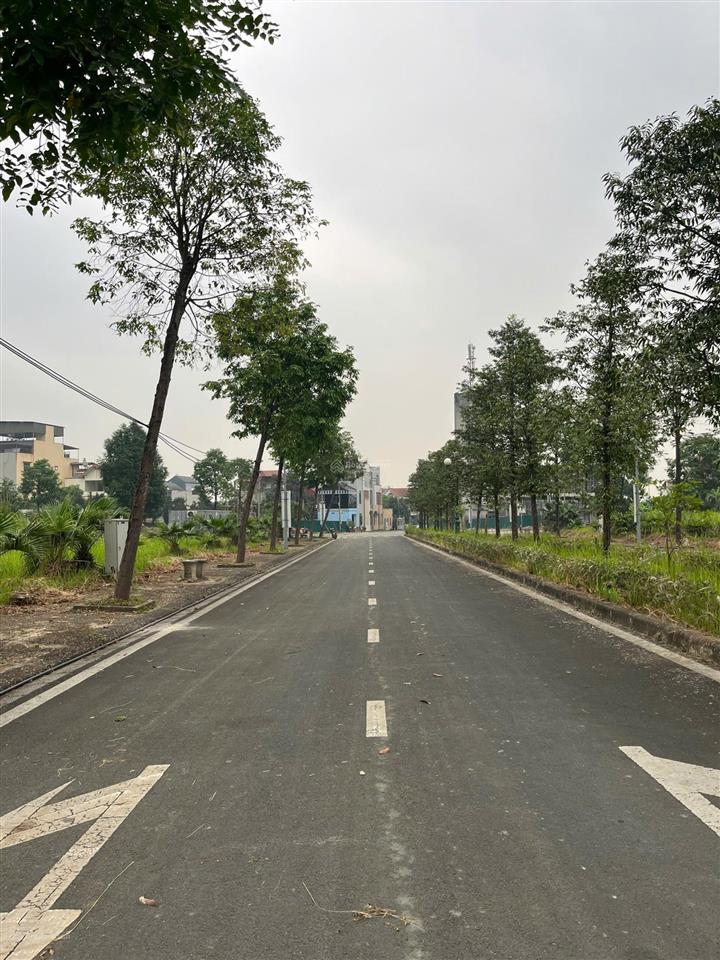 Chính chủ cần bán lô đất 67,4m2 sát khu công nghệ cao hoà lạc. giá chỉ nhỉnh 2 ti