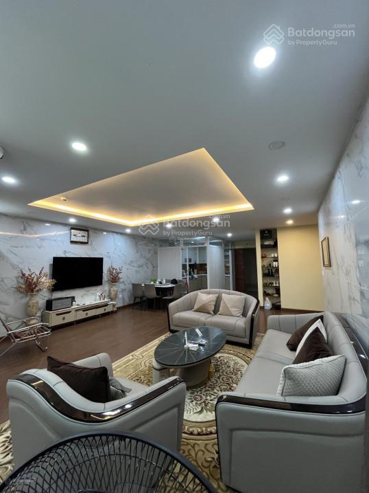 Bán căn hộ cao cấp hoàng cầu skyline 129m full nội thất trung tâm đống đa