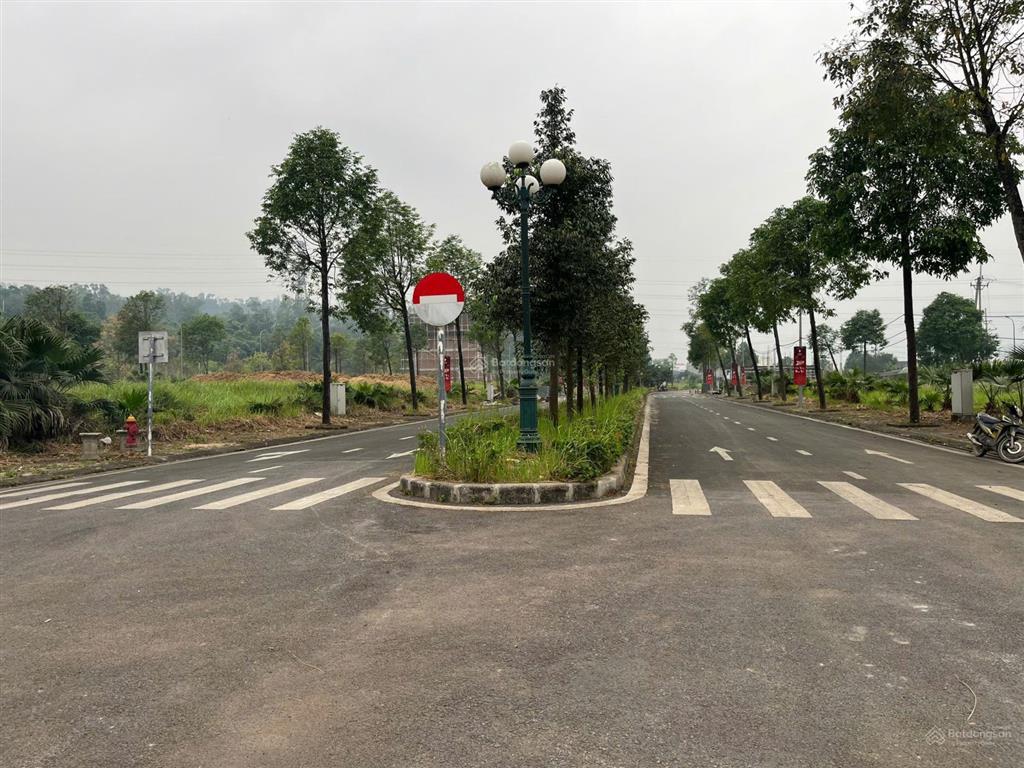 Chính chủ cần bán lô đất siêu đẹp tại dự án diện tích 80m2 giá chỉ nhỉnh 2 tỉ