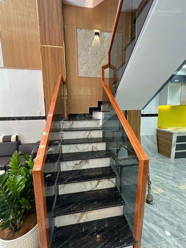 Nhà 5 tầng đẹp lung linh ngay mã lò giáp tân kỳ tân quý  ôtô ngủ trong nhà chỉ nhỉnh 6ty