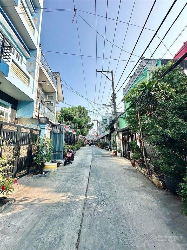 Cần bán gấp nhà truong phước phan giáp tân hòa đông hẻm ôtô quây đầu