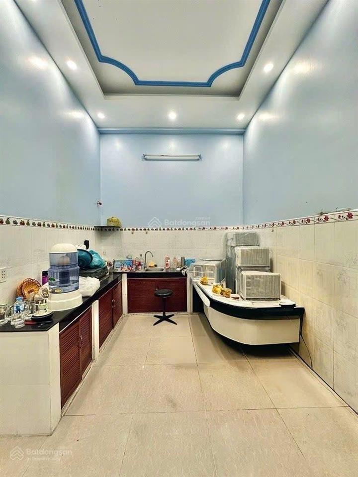 Cần bán gấp nhà truong phước phan giáp tân hòa đông hẻm ôtô quây đầu