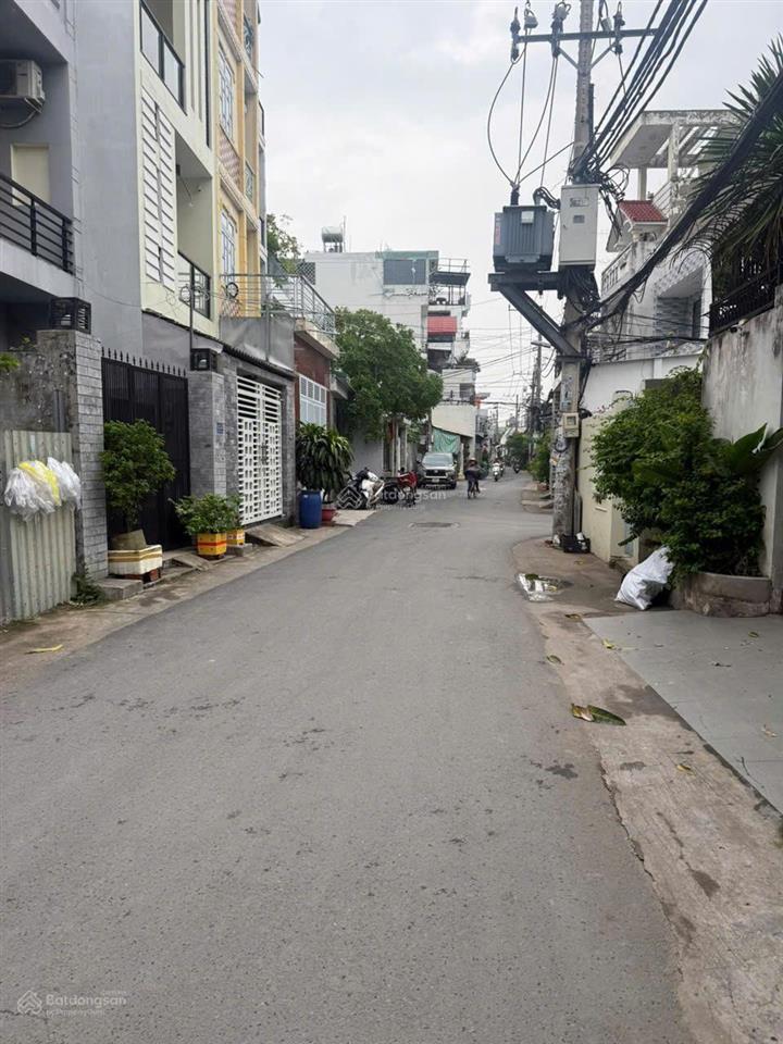 Chính chủ bán đất góc 2 mặt tiền vị trí đẹp, kinh doanh đa ngành nghề  0901 111 ***